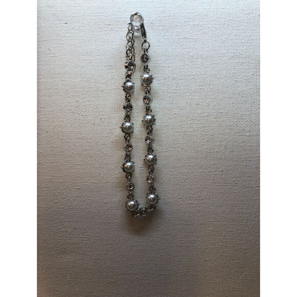 Silver and White Pearl Bracelet - Picture 3 of 10